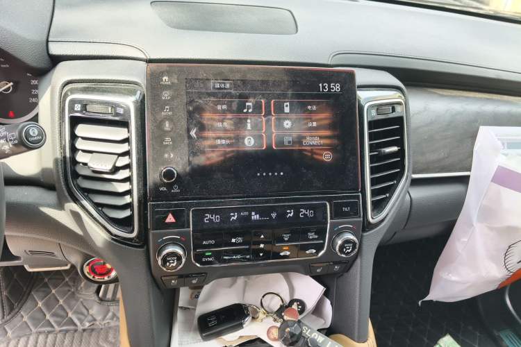 Used Honda UR-V 2020 370TURBO Four-Wheel Drive Prestige Edition Audio And AC Panel