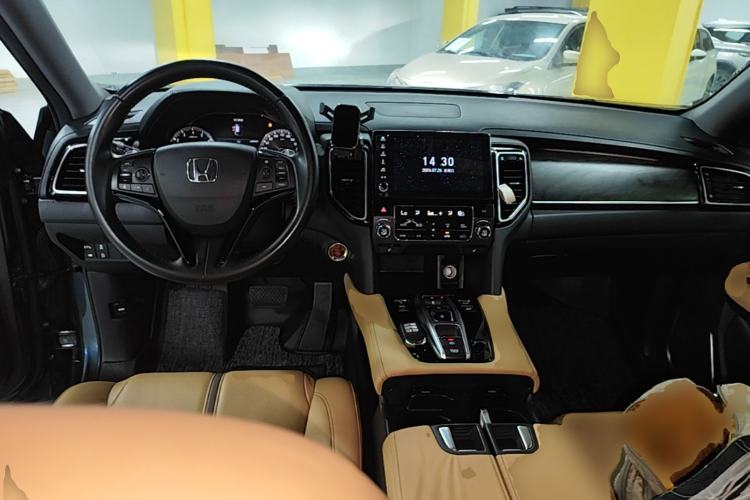 Used Honda UR-V 2020 370TURBO Four-Wheel Drive Prestige Edition Center Console