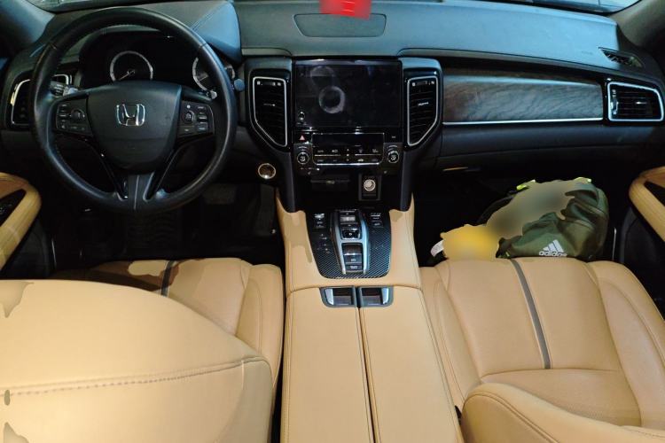 Used Honda UR-V 2020 370TURBO Two-Wheel Drive Luxury Edition Center Console