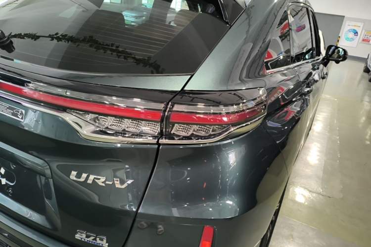 Used Honda UR-V 2020 370TURBO Two-Wheel Drive Luxury Edition Exterior 3