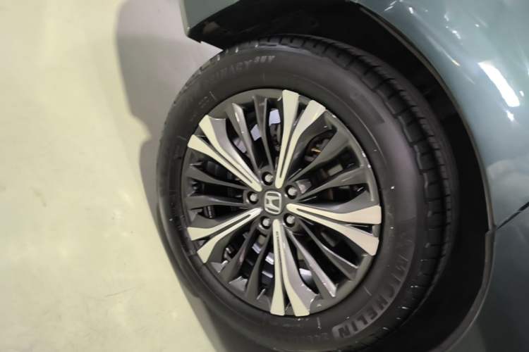 Used Honda UR-V 2020 370TURBO Two-Wheel Drive Luxury Edition Exterior 5