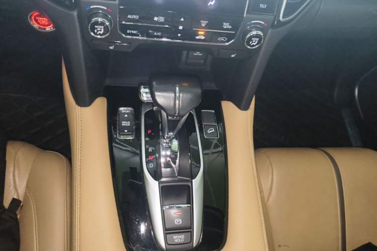 Used Honda UR-V 2020 240TURBO Front-Wheel Drive Elegant Edition Gear Lever