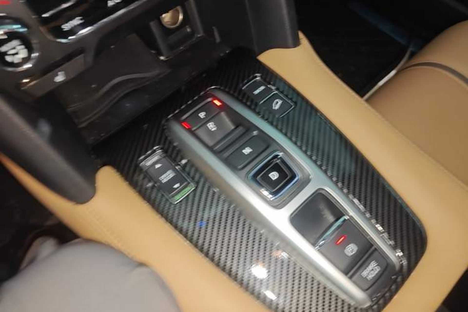 Used Honda UR-V 2020 370TURBO Two-Wheel Drive Luxury Edition Gear Lever