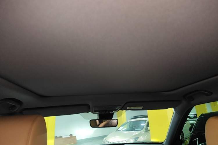 Used Honda UR-V 2020 370TURBO Four-Wheel Drive Prestige Edition Headliner