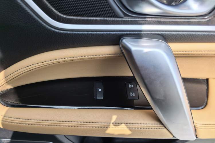 Used Honda UR-V 2020 370TURBO Four-Wheel Drive Prestige Edition Interior 9