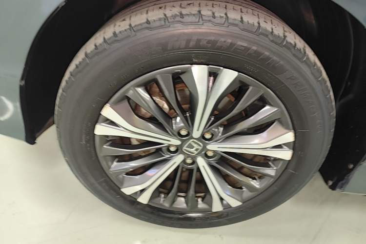 Used Honda UR-V 2020 370TURBO Four-Wheel Drive Prestige Edition Left Front Wheel Hub