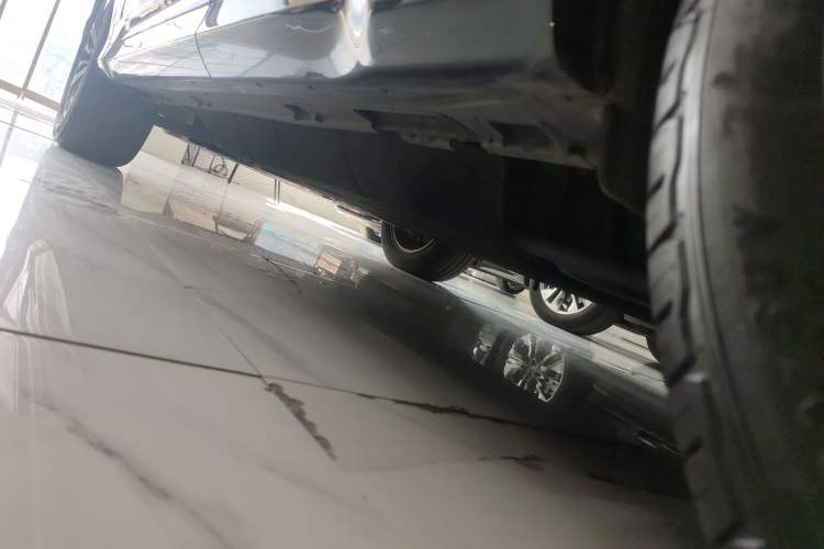 Used Honda UR-V 2020 370TURBO Two-Wheel Drive Luxury Edition Left Side Sill