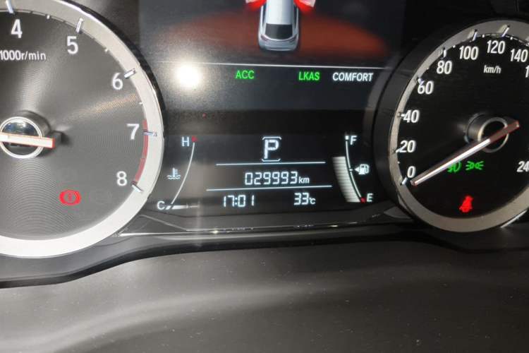 Used Honda UR-V 2020 370TURBO Four-Wheel Drive Prestige Edition Odometer Close Up