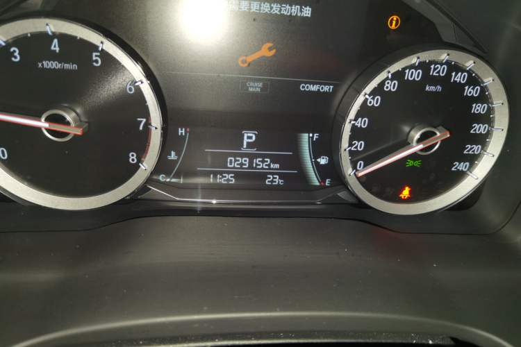 Used Honda UR-V 2020 370TURBO Four-Wheel Drive Prestige Edition Odometer Close Up