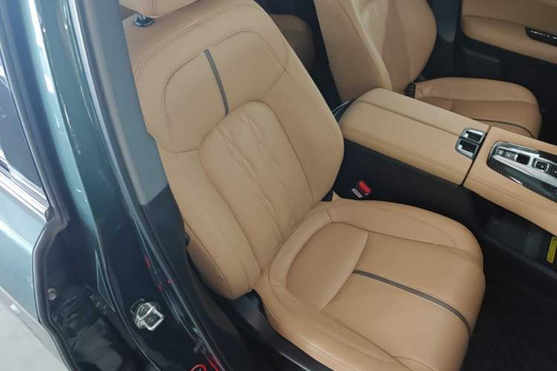 Used Honda UR-V 2020 370TURBO Two-Wheel Drive Luxury Edition Right Front Seat