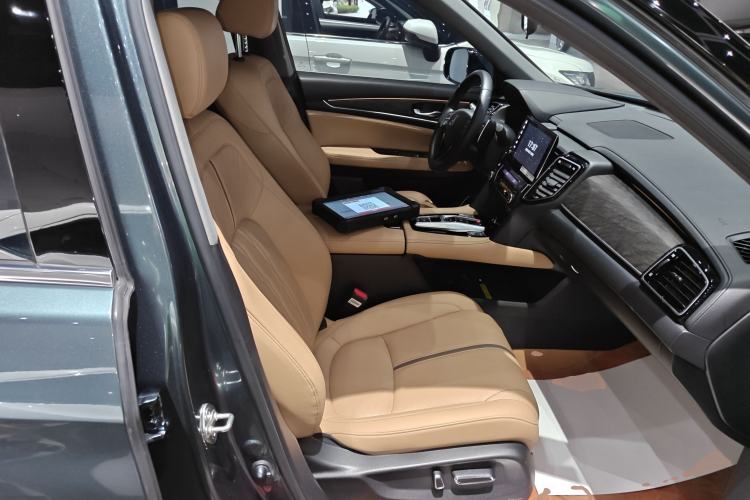 Used Honda UR-V 2020 370TURBO Two-Wheel Drive Luxury Edition Right Front Seat