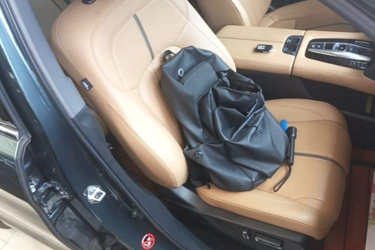 Used Honda UR-V 2020 370TURBO Two-Wheel Drive Luxury Edition Right Front Seat