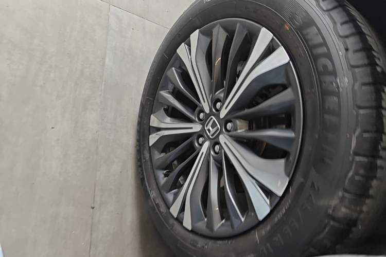Used Honda UR-V 2020 370TURBO Two-Wheel Drive Luxury Edition Right Rear Wheel Hub
