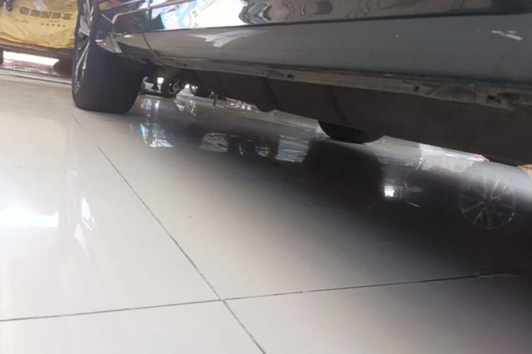 Used Honda UR-V 2020 370TURBO Two-Wheel Drive Luxury Edition Right Side Sill