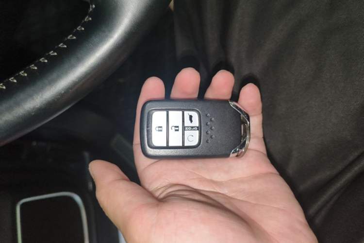 Used Honda UR-V 2020 240TURBO Front-Wheel Drive Elegant Edition Vehicle Key