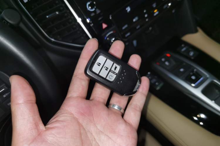 Used Honda UR-V 2020 370TURBO Four-Wheel Drive Prestige Edition Vehicle Key