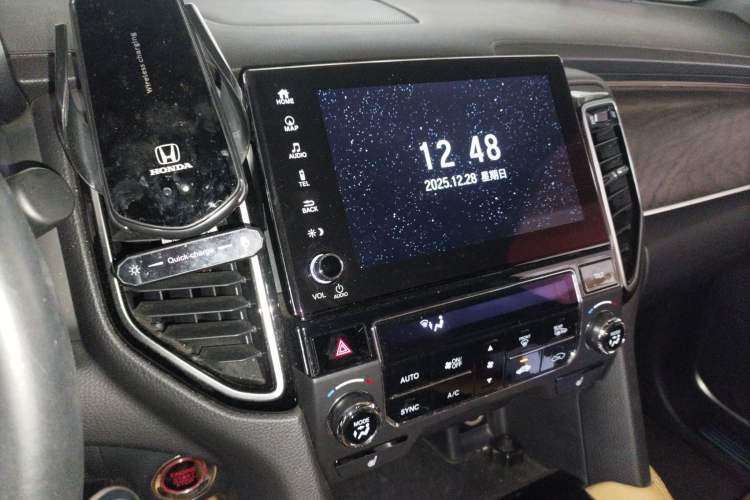 Used Honda UR-V 2020 370TURBO Four-Wheel Drive Prestige Edition Audio And AC Panel