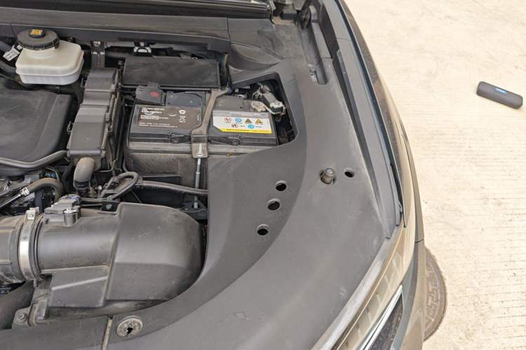 Used Honda UR-V 2020 370TURBO Four-Wheel Drive Prestige Edition Engine Bay Left