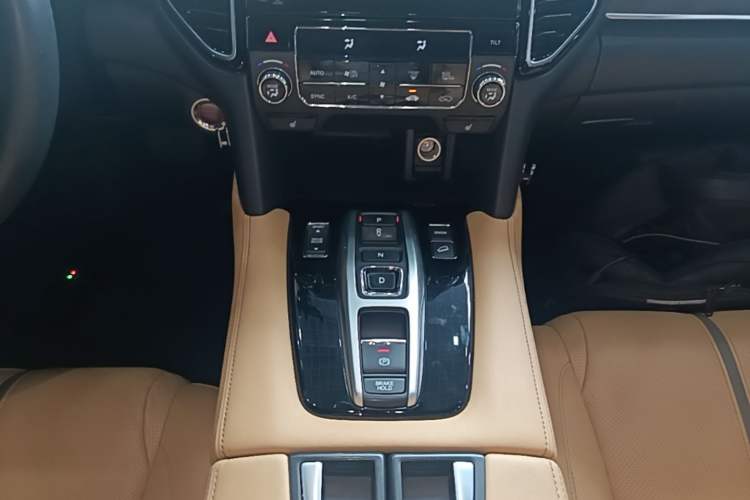 Used Honda UR-V 2020 370TURBO Four-Wheel Drive Prestige Edition Gear Lever