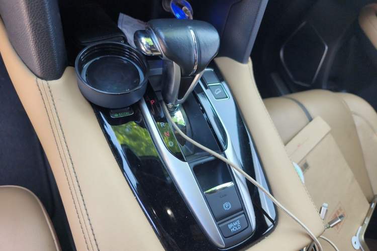 Used Honda UR-V 2020 240TURBO Front-Wheel Drive Elegant Edition Gear Lever