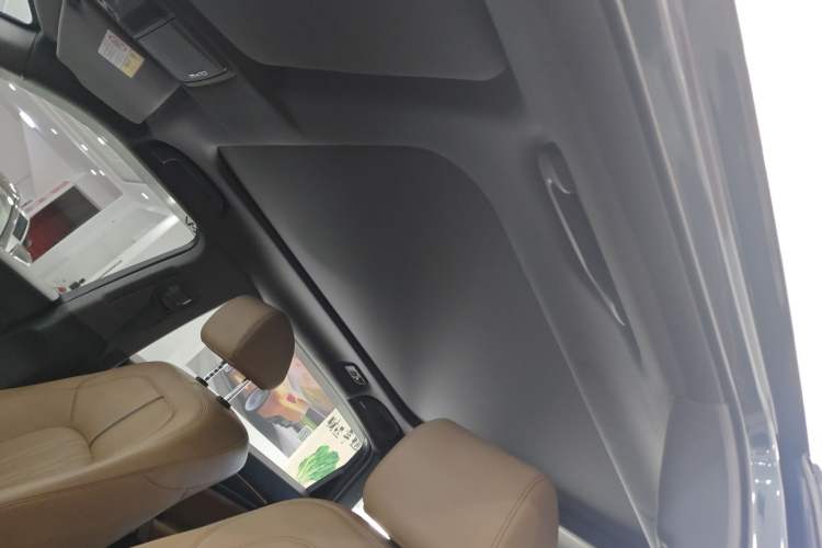Used Honda UR-V 2020 370TURBO Four-Wheel Drive Prestige Edition Headliner