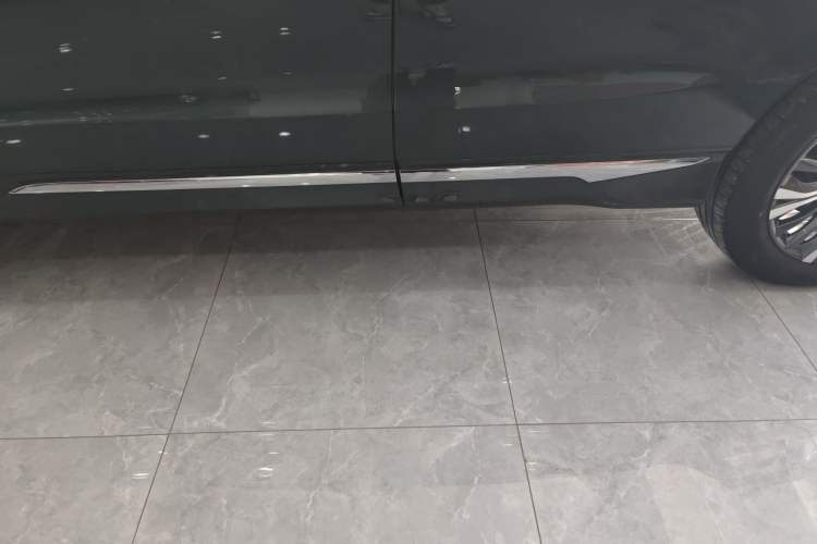 Used Honda UR-V 2020 370TURBO Four-Wheel Drive Prestige Edition Left Side Sill