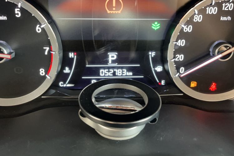 Used Honda UR-V 2020 370TURBO Four-Wheel Drive Prestige Edition Odometer Close Up