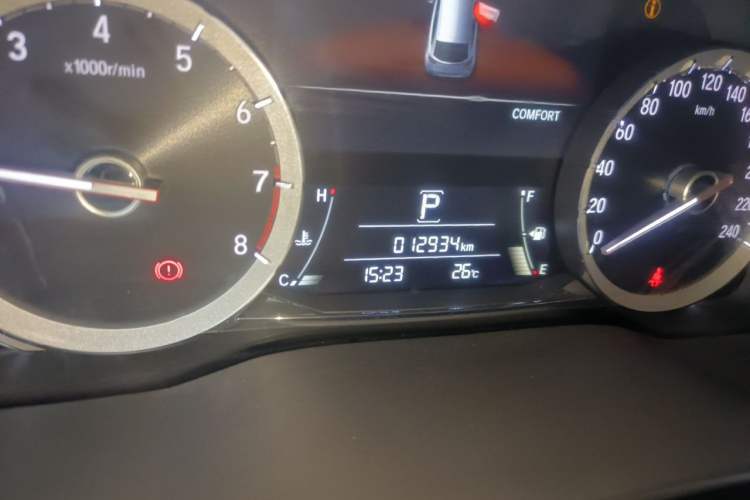 Used Honda UR-V 2020 370TURBO Two-Wheel Drive Luxury Edition Odometer Close Up