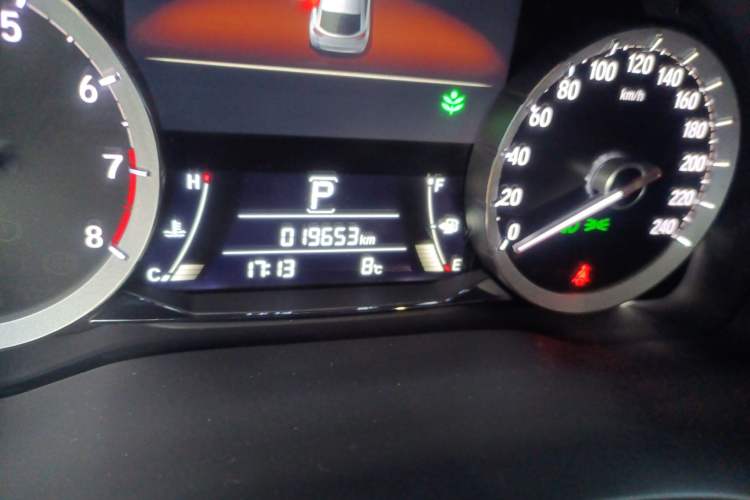 Used Honda UR-V 2020 370TURBO Four-Wheel Drive Prestige Edition Odometer Close Up