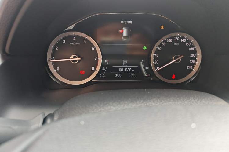 Used Honda UR-V 2020 370TURBO Four-Wheel Drive Prestige Edition Odometer Close Up
