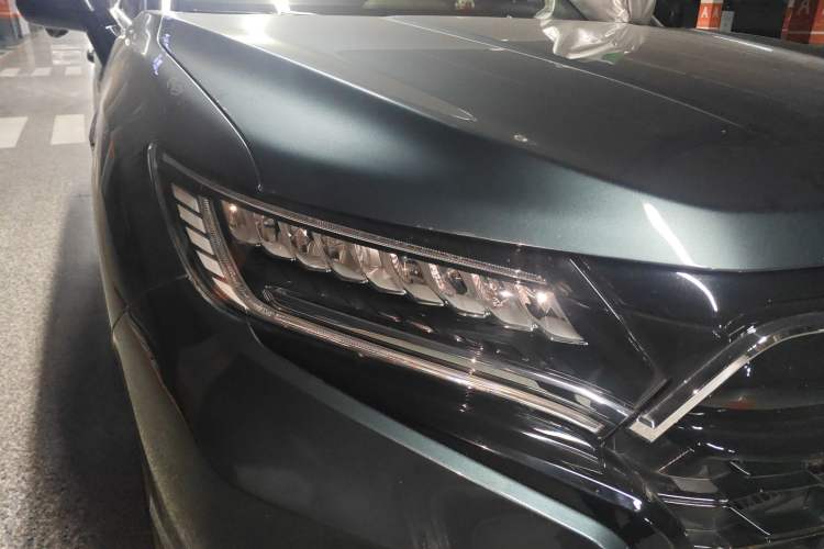 Used Honda UR-V 2020 370TURBO Two-Wheel Drive Luxury Edition Right Front Headlight