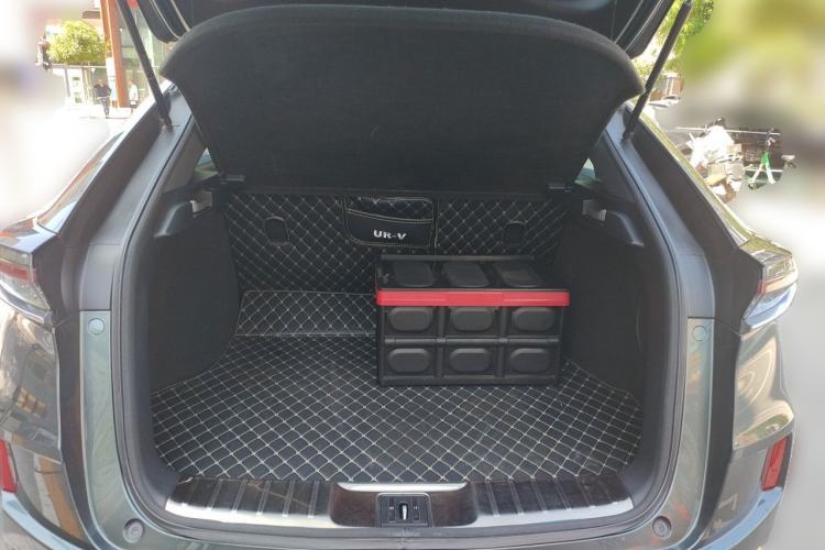 Used Honda UR-V 2020 370TURBO Two-Wheel Drive Luxury Edition Trunk