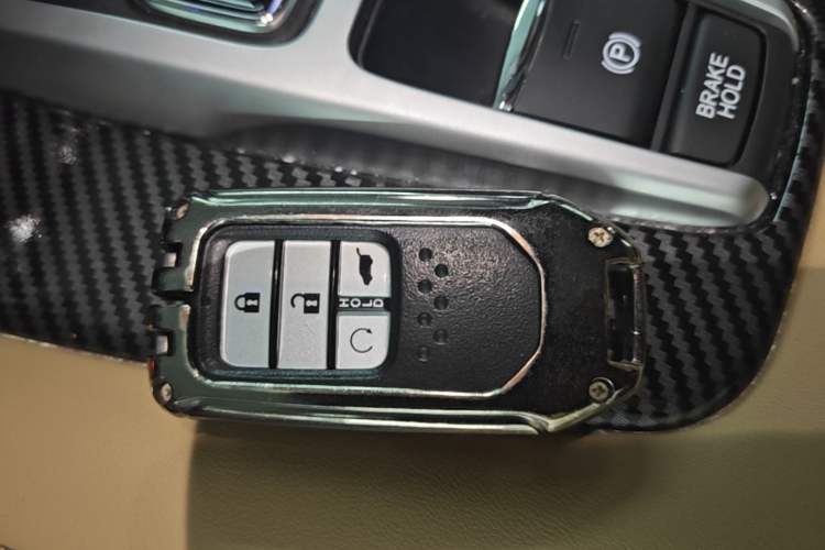 Used Honda UR-V 2020 370TURBO Two-Wheel Drive Luxury Edition Vehicle Key