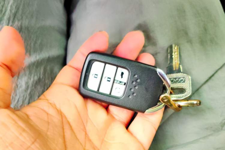 Used Honda UR-V 2020 370TURBO Two-Wheel Drive Luxury Edition Vehicle Key