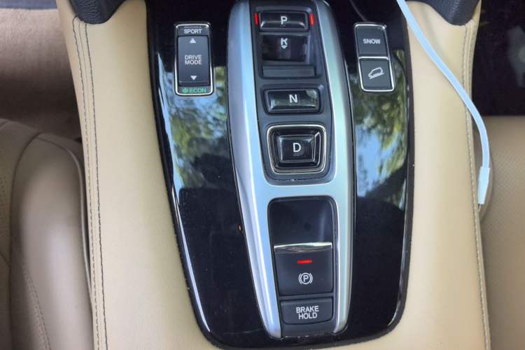 Used Honda UR-V 2020 370TURBO Four-Wheel Drive Prestige Edition Gear Lever