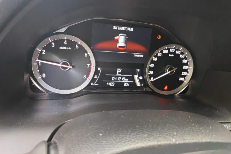 Used Honda UR-V 2020 370TURBO Four-Wheel Drive Prestige Edition Odometer Close Up