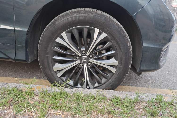 Used Honda UR-V 2020 370TURBO Four-Wheel Drive Prestige Edition Right Front Wheel Hub