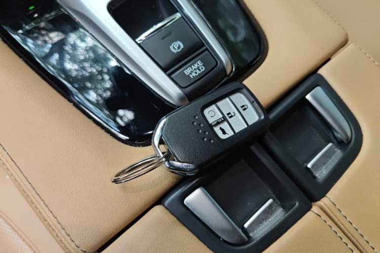 Used Honda UR-V 2020 370TURBO Four-Wheel Drive Prestige Edition Vehicle Key