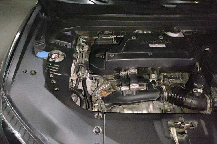 Used Honda UR-V 2020 240TURBO Front-Wheel Drive Elegant Edition Engine Bay Right