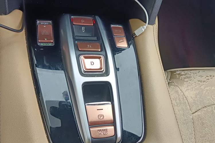 Used Honda UR-V 2020 370TURBO Four-Wheel Drive Prestige Edition Gear Lever