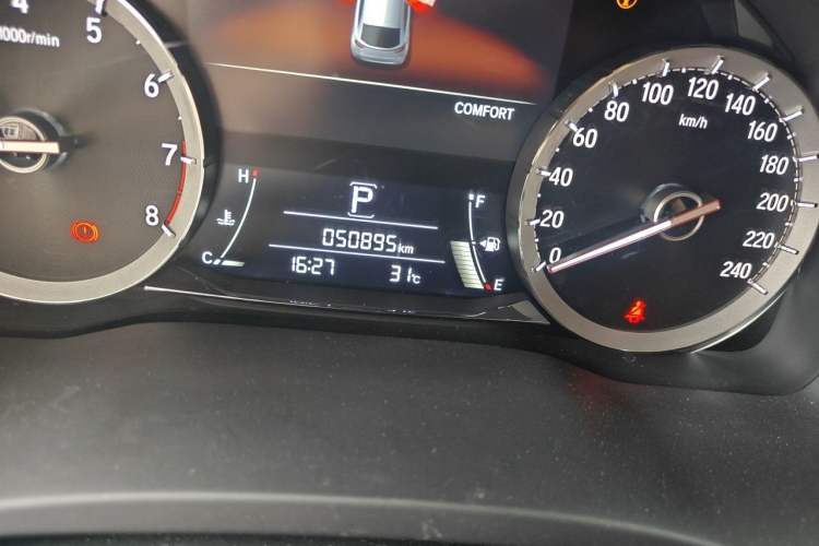 Used Honda UR-V 2020 370TURBO Four-Wheel Drive Prestige Edition Odometer Close Up