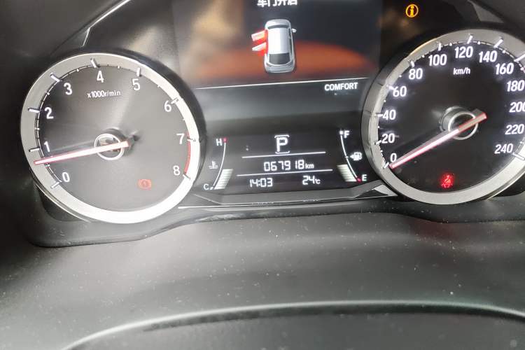 Used Honda UR-V 2020 370TURBO Two-Wheel Drive Luxury Edition Odometer Close Up