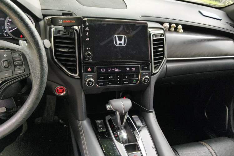 Used Honda UR-V 2020 240TURBO Two-Wheel Drive Zhiyue Version Audio And AC Panel