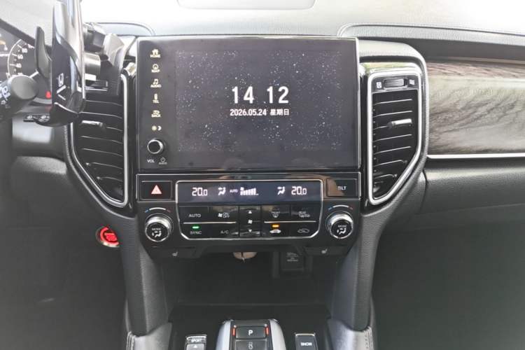 Used Honda UR-V 2020 370TURBO Two-Wheel Drive Luxury Edition Audio And AC Panel