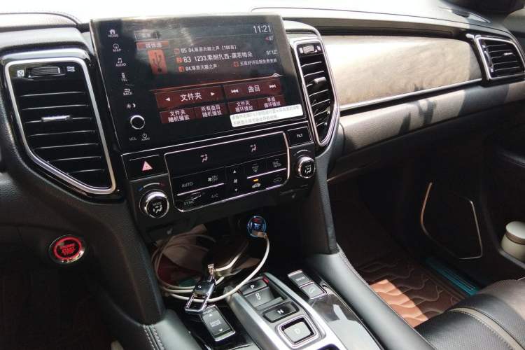 Used Honda UR-V 2020 370TURBO Two-Wheel Drive Luxury Edition Audio And AC Panel