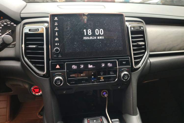 Used Honda UR-V 2020 370TURBO Two-Wheel Drive Luxury Edition Audio And AC Panel