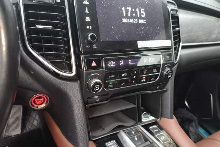 Used Honda UR-V 2020 370TURBO Two-Wheel Drive Luxury Edition Audio And AC Panel