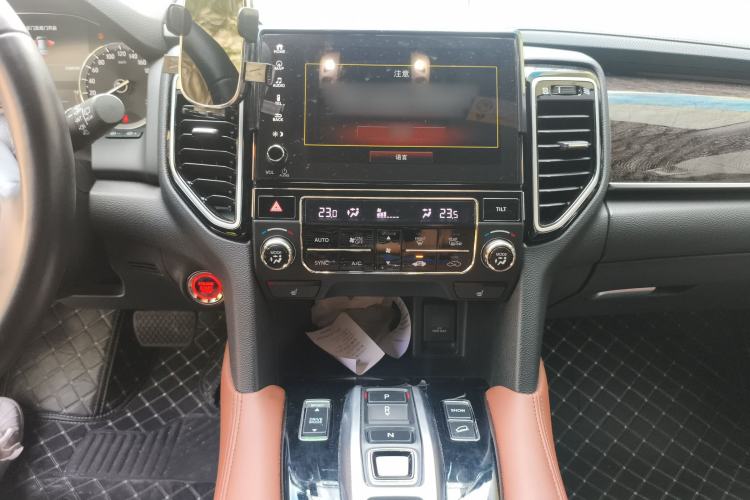 Used Honda UR-V 2020 370TURBO Two-Wheel Drive Luxury Edition Audio And AC Panel