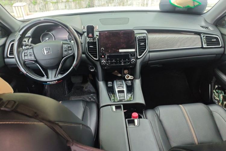 Used Honda UR-V 2020 370TURBO Two-Wheel Drive Luxury Edition Center Console