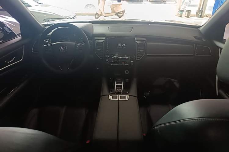 Used Honda UR-V 2020 370TURBO Two-Wheel Drive Luxury Edition Center Console